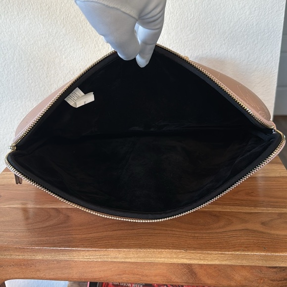 🧛 Kate Spade Laptop Sleeve - Picture 5 of 5